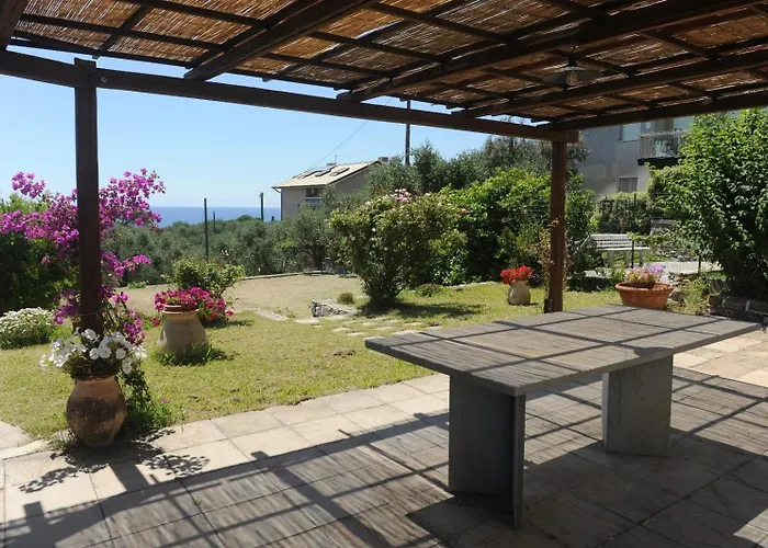 度假居 Casa Franguella - Uliveto Sul Mare 拉瓦尼亚